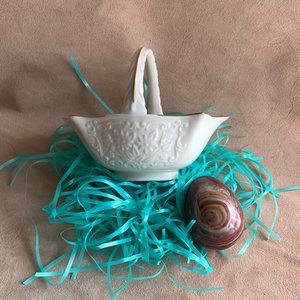 NEW Lenox Ivory Porcelain Basket, Egg not Included